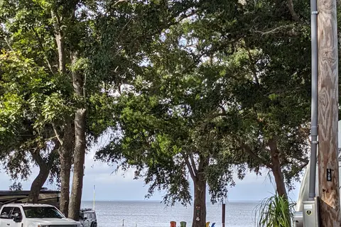 Bay Breeze RV Park