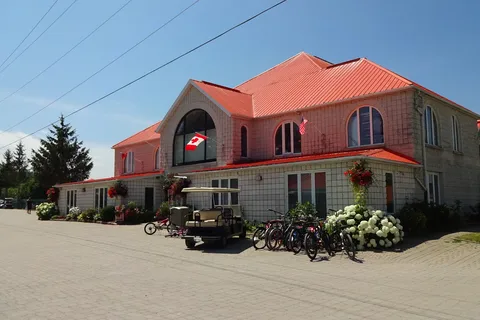 Golden Beach Resort And Trailer Park
