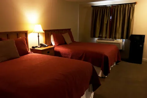 Life Northwest RV and Lodging