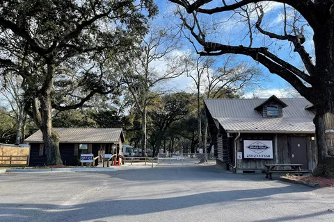 Mobile West RV Resort
