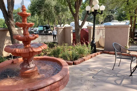 J and H RV Park