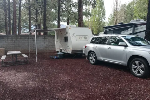 J and H RV Park