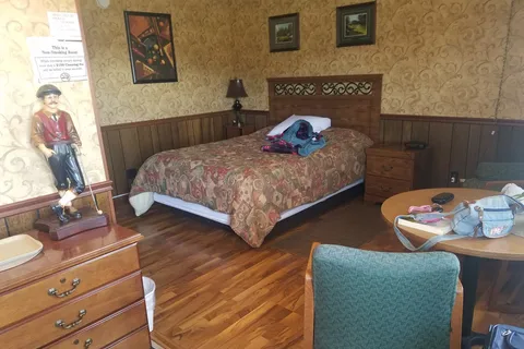 Country Villa Motel Campground