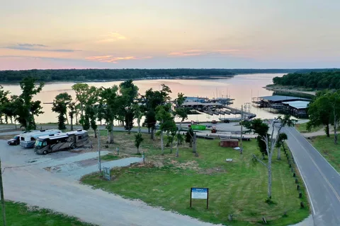 Buncombe Creek Marina RV Campground