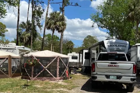 Eleanor Oaks RV Park