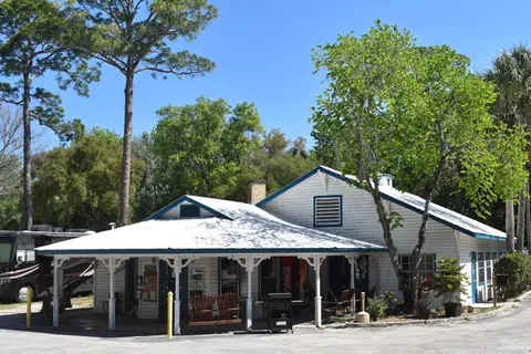 Eleanor Oaks RV Park