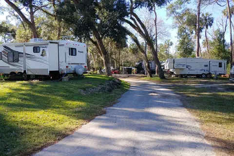 Eleanor Oaks RV Park
