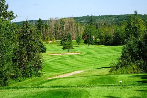 Smoky Lake Golf Course and RV Park