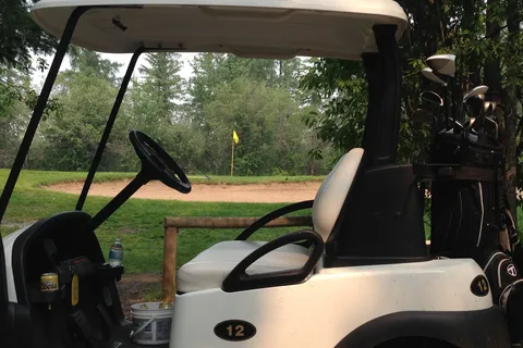 Smoky Lake Golf Course and RV Park
