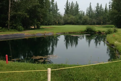 Smoky Lake Golf Course and RV Park