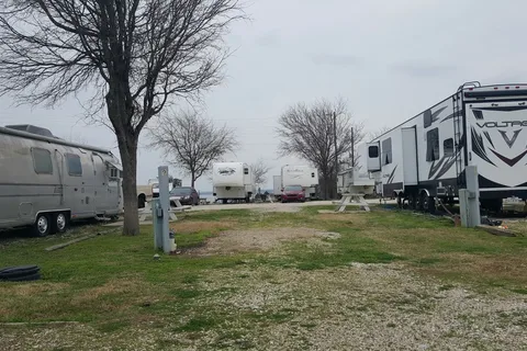 Lone Oak RV Park