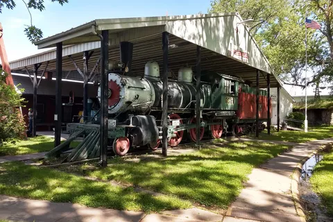 Pioneer Village Motel and Campground