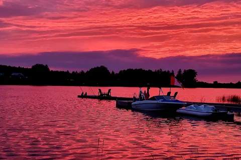 Lakeside Resort