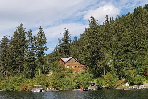 Pillar Lake Resort and Fishing Lodge