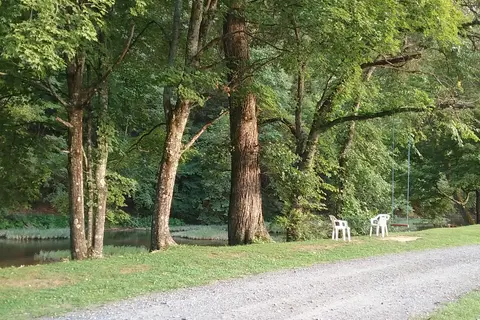 Eagle's Nest Campground