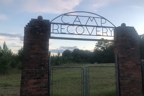 YaYas Lake Seminole RV Park