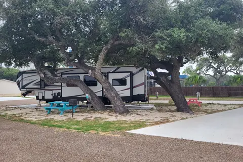 Coastal Cowboy RV Park Fulton