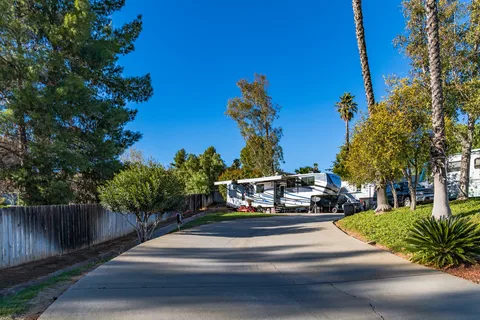 Oak Creek RV Resort - Sunland