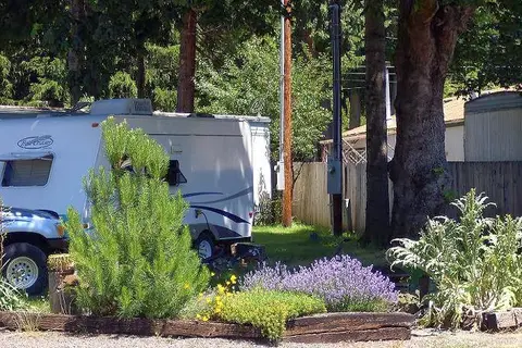 Oakridge RV Park and Tents