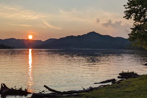 Defeated Creek Marina Campground