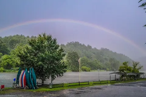 New River Canoe and Campground