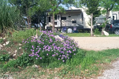 Patriot RV Park-Bertram