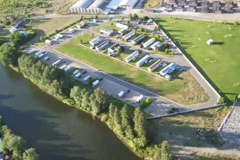 Riveroaks RV Resort
