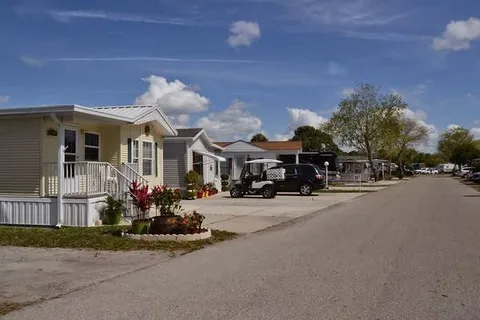 Winter Quarters Manatee RV