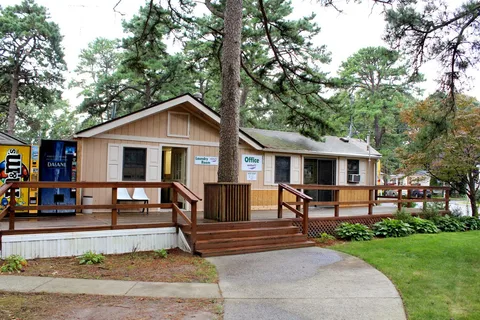 Shady Pines MH and RV Resort
