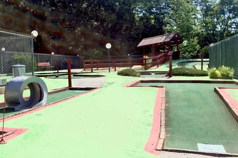 Kampfires - Campground, Inn and Entertainment
