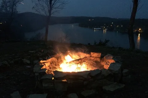 Peninsula Cabin and RV Park near Branson
