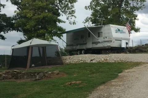 Peninsula Cabin and RV Park near Branson