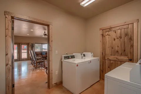 Heritage Oaks RV Park
