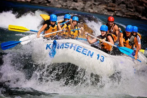 Kumsheen Rafting Resort