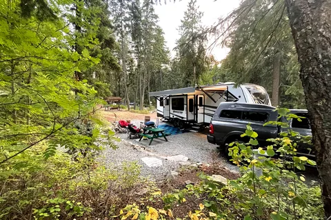 Pinegrove Campground and RV Park