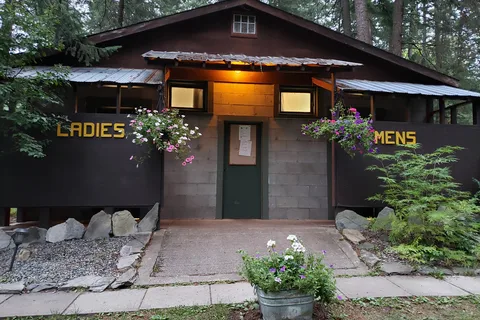 Pinegrove Campground and RV Park