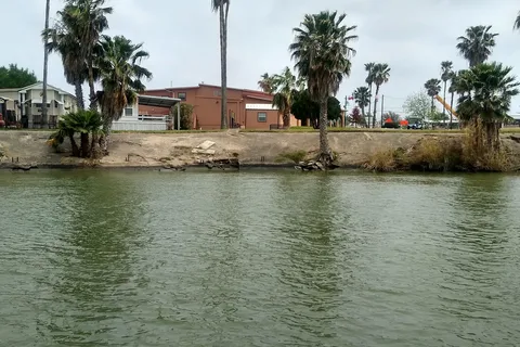 Chimney Park Waterfront RV Resort