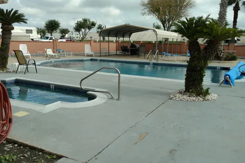 Chimney Park Waterfront RV Resort