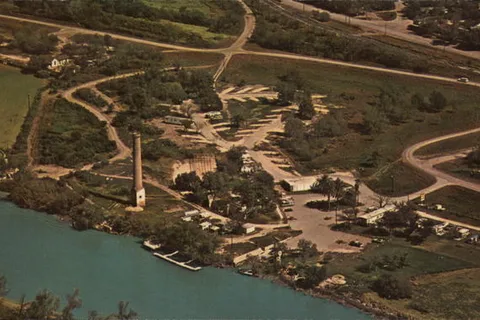 Chimney Park Waterfront RV Resort