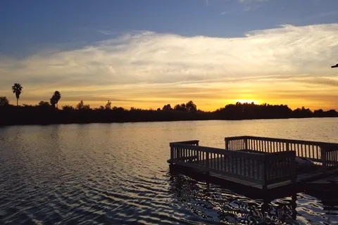 Chimney Park Waterfront RV Resort