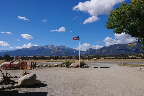 Snowy Peaks RV Park and Rentals
