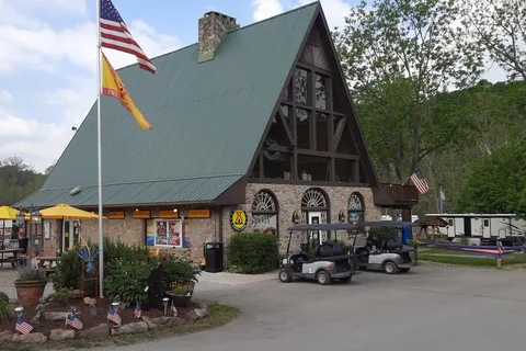 The Blue Canoe RV Resort