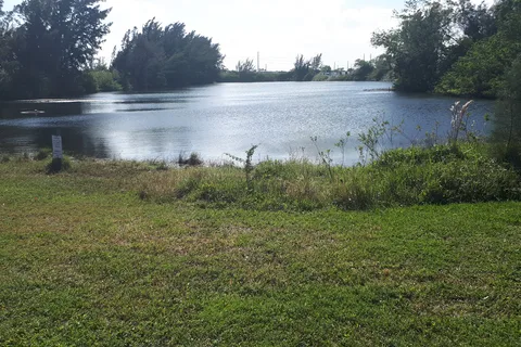 Twin Lakes Travel Park