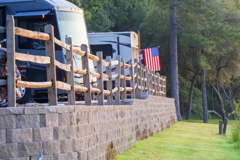 Twin Lakes Camp Resort