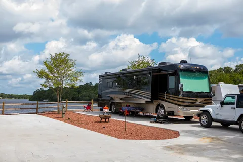 Twin Lakes Camp Resort