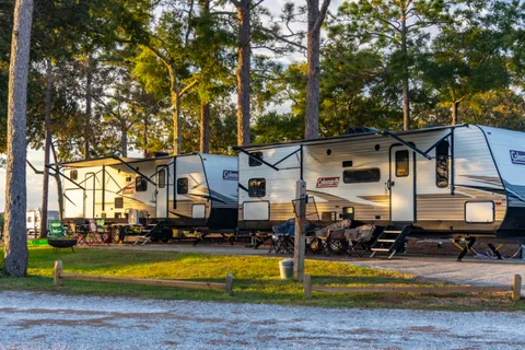 Twin Lakes Camp Resort