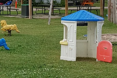 Bee Happy Family Campground