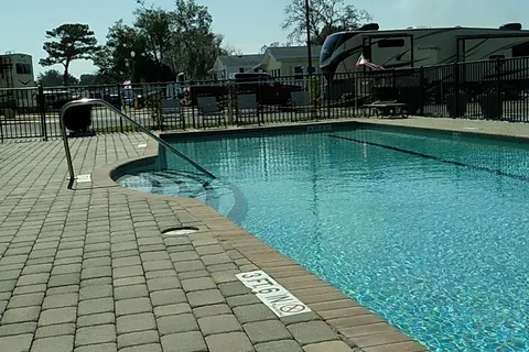 Southern Oaks RV Resort