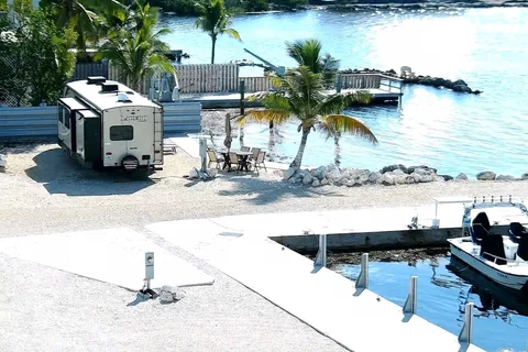 Blue Fin Rock Harbor RV Park and Marina