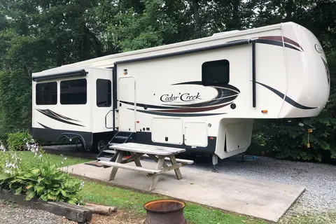 Pines RV Park